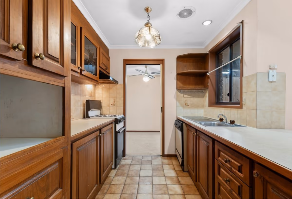 Pakenham kitchen renovation, before renovation